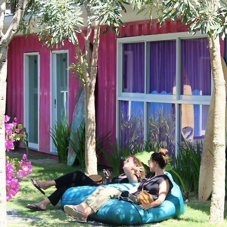 Отель Kubu Container Улувату Экстерьер фото